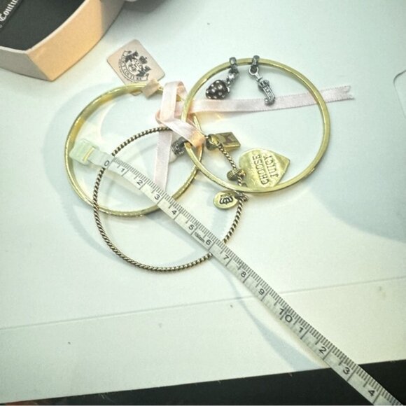 Juicy Couture Vintage Y2K NEW Charms Bangles Bracelets 3 Gold Silver Heart Dog - Picture 4 of 15